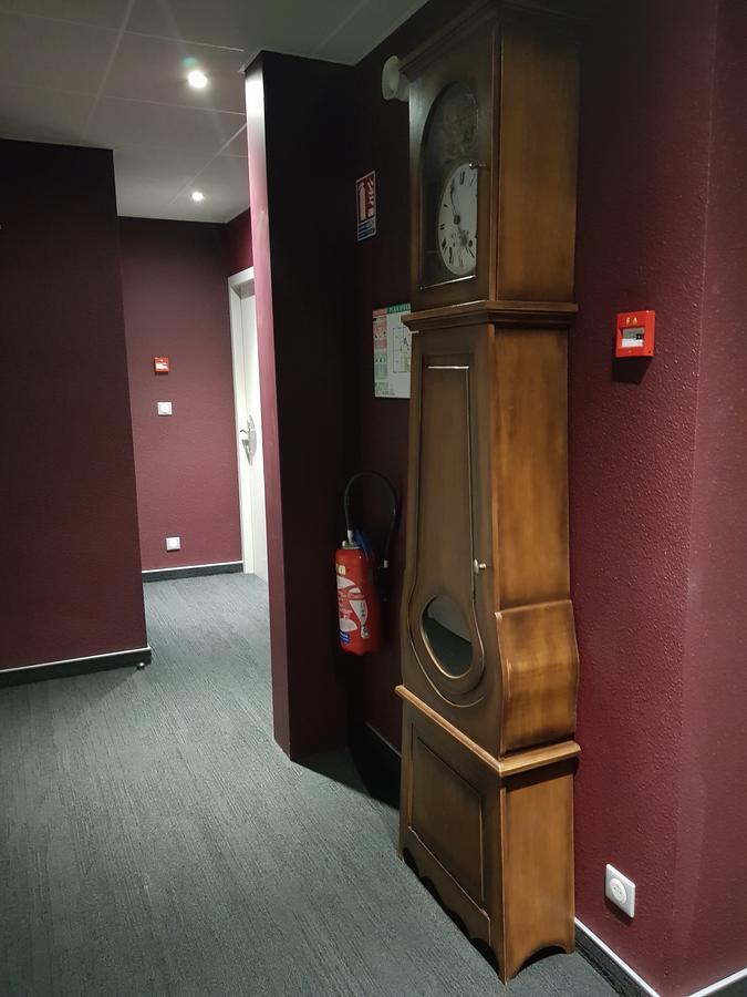 Hotel Jeanne D'Arc Saint-Chély-dʼApcher Екстериор снимка