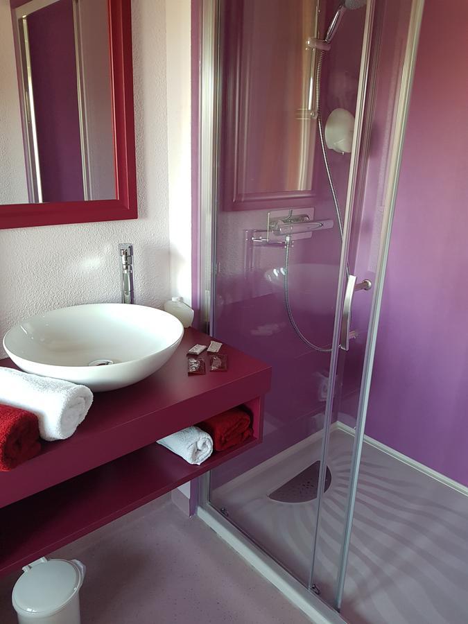 Hotel Jeanne D'Arc Saint-Chély-dʼApcher Екстериор снимка